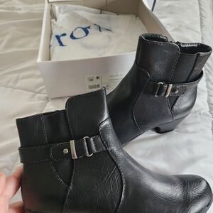 Croft & Barrow Black Ankle Boots with Buckle